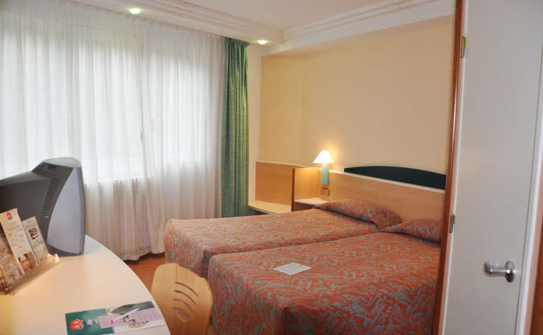 Hotel Tropical Les Escaldes Zewnętrze zdjęcie