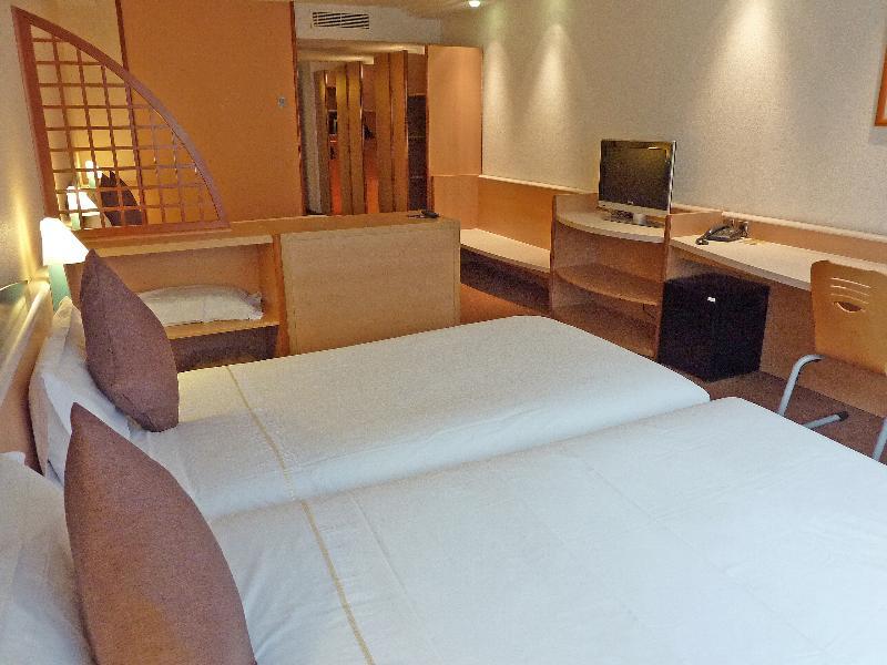 Hotel Tropical Les Escaldes Zewnętrze zdjęcie
