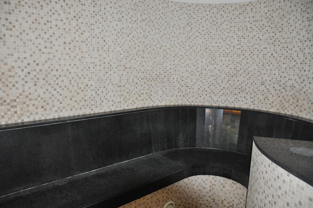 Hotel Tropical Les Escaldes Zewnętrze zdjęcie